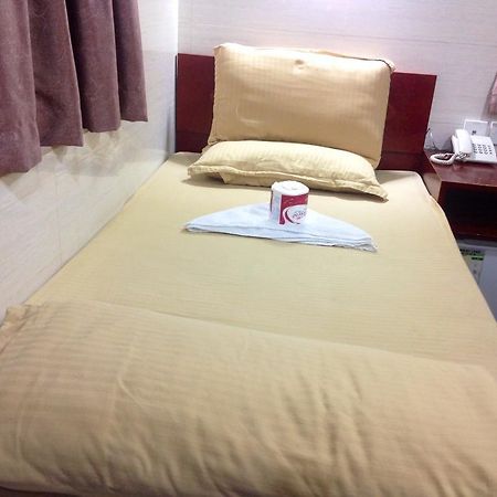New Yan Yan Guest House Reception 9Th Floor Flat E4 E6 Hong Kong Bagian luar foto